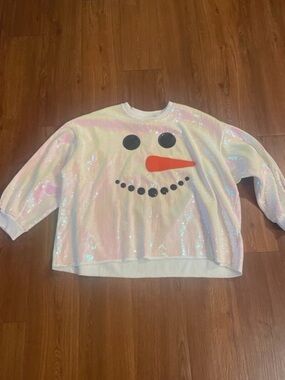 QUEEN OF SPARKLES Iridescent Sequin Snowman Pullover - White & Orange